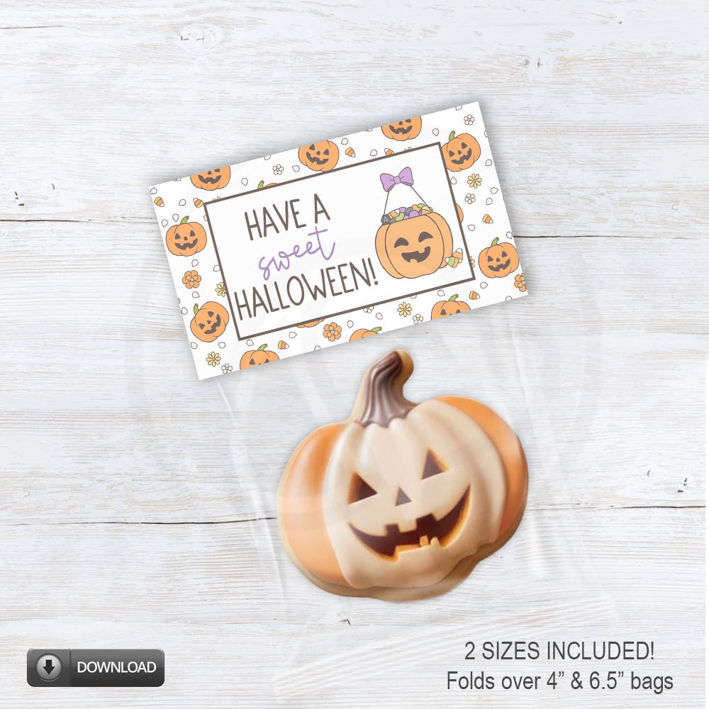 Cute pumpkin and candy corn Halloween printable treat bag toppers in two sizes.