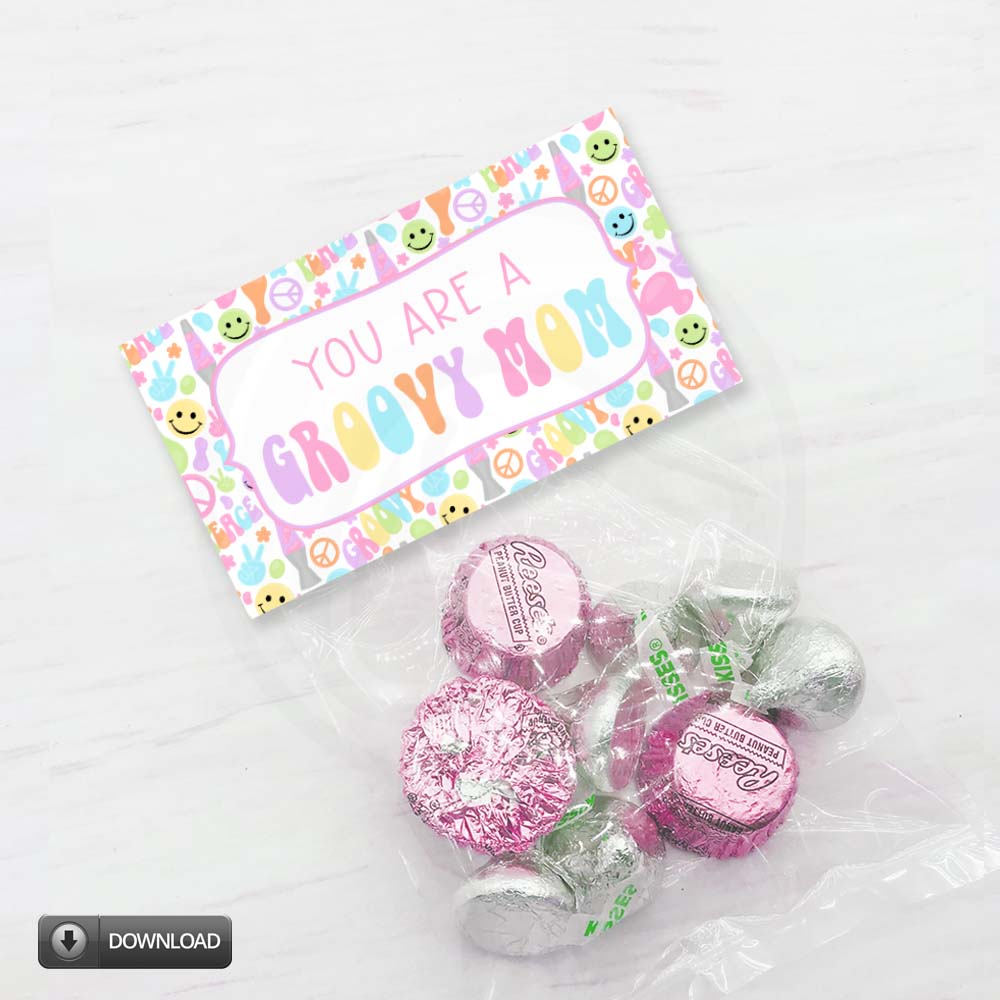 groovy mom treat bag toppers, mother's day printable, kids craft projects 